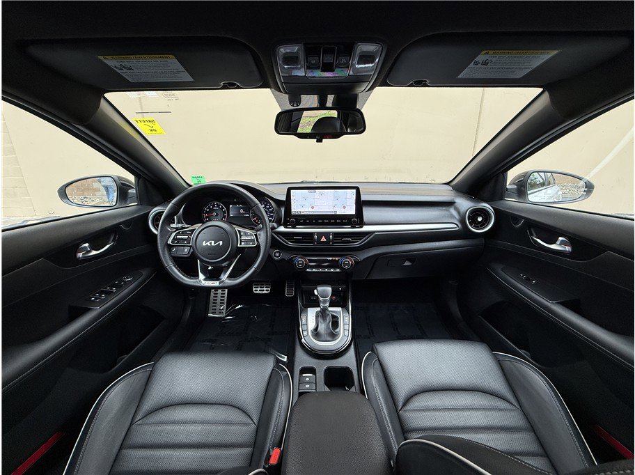 Used 2024 Kia Forte GT-Line w/ GT-Line Premium Package image 9