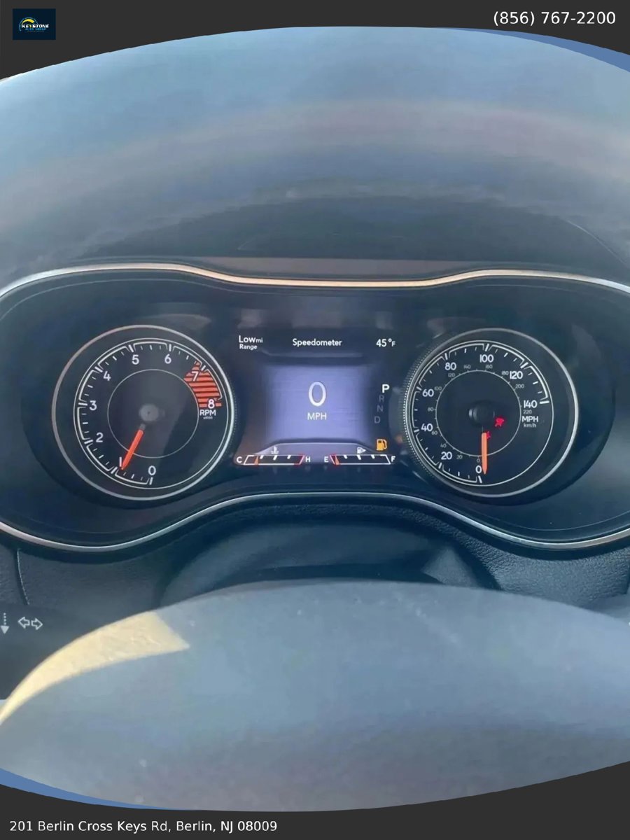 Used 2019 Jeep Cherokee Limited w/ Trailer Tow Group AWD/4WD image 19