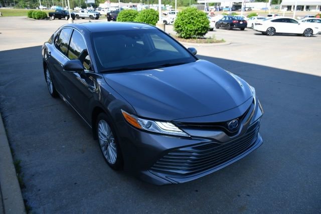 Certified 2020 Toyota Camry XLE FWD image 7
