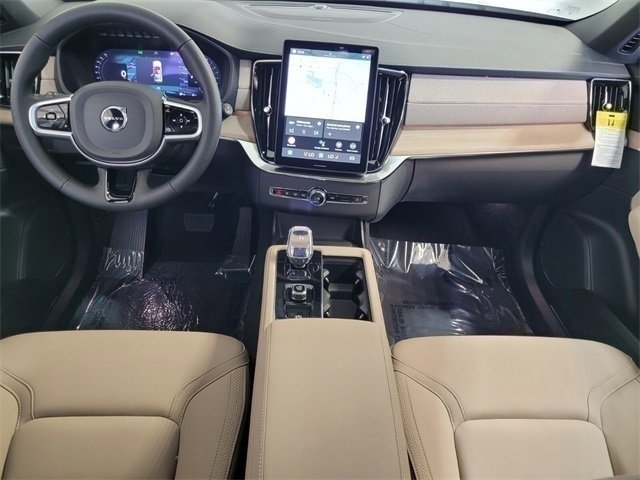 Certified 2026 Volvo XC90 B5 Plus w/ Protection Package image 8