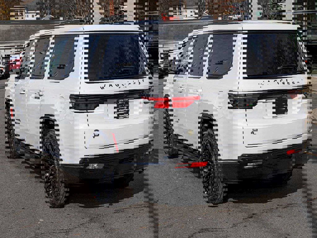 New 2025 Jeep Wagoneer Series II image 6