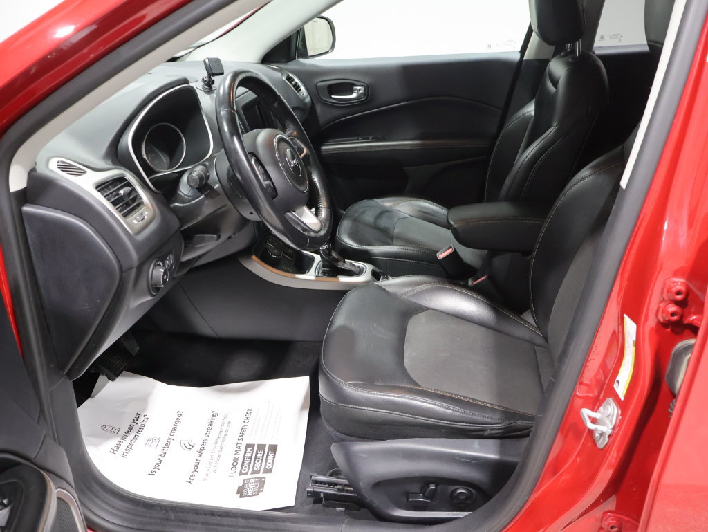 Used 2018 Jeep Compass Latitude w/ Popular Equipment Group AWD/4WD image 11