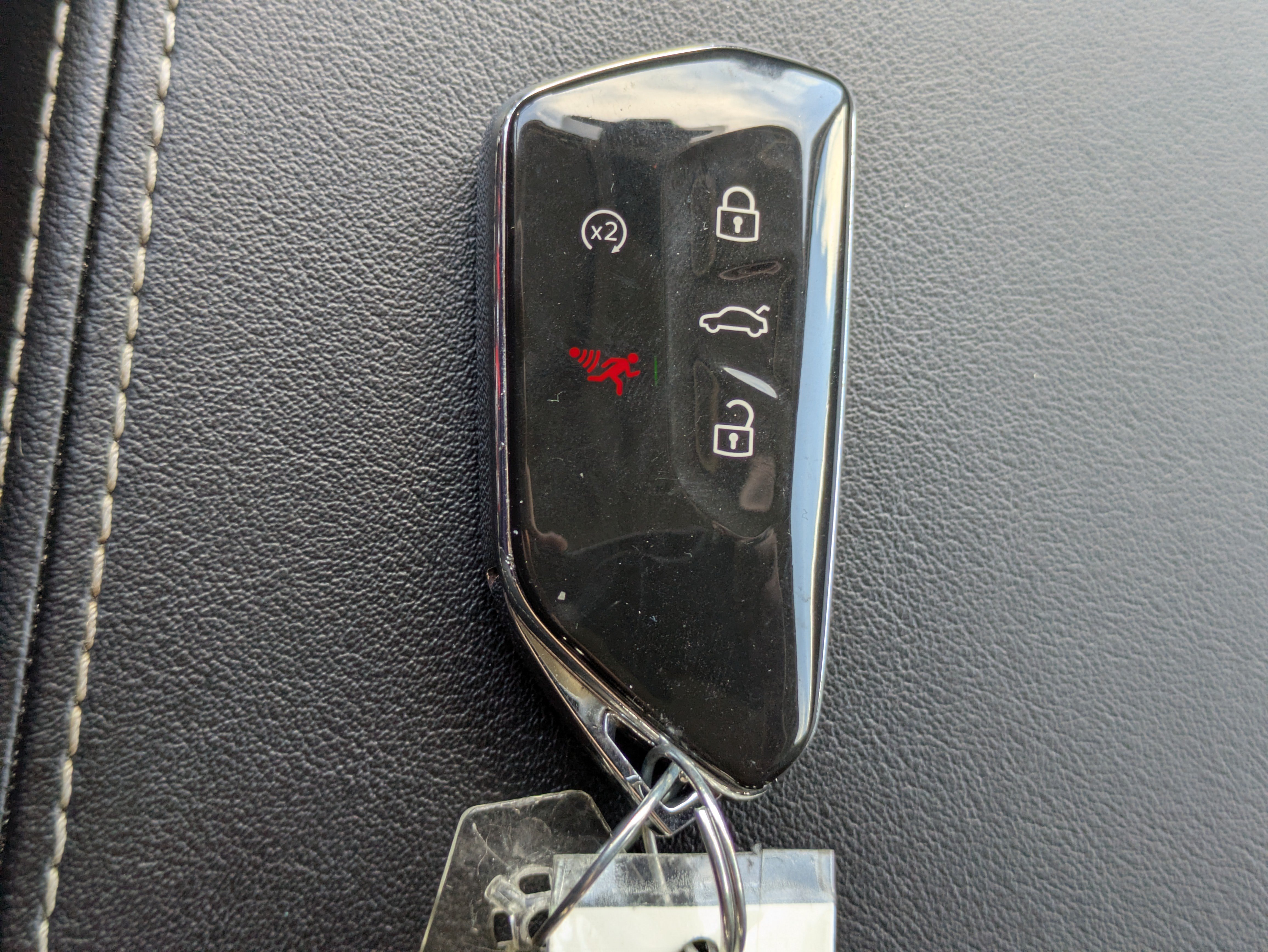 Used 2025 Volkswagen Atlas SE AWD/4WD image 30