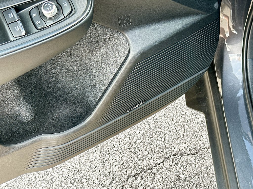 New 2026 Subaru Outback Touring XT AWD/4WD image 25