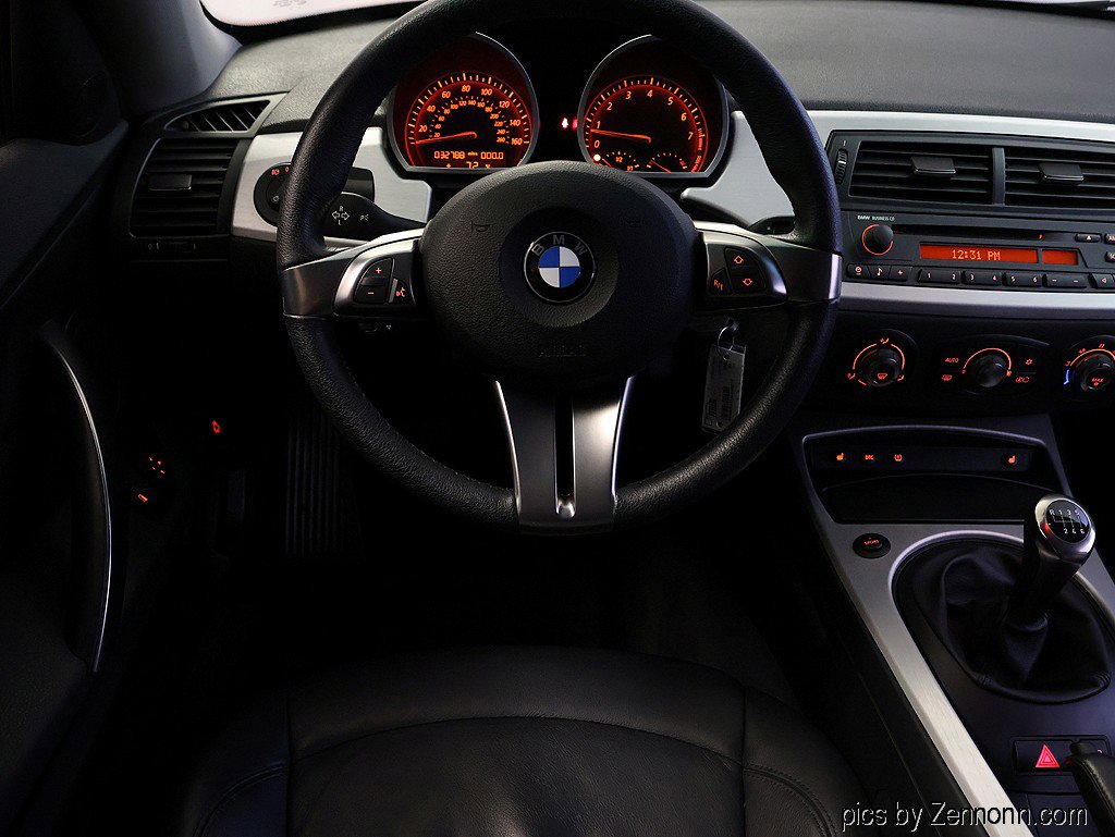 Used 2006 BMW Z4 3.0si RWD image 14