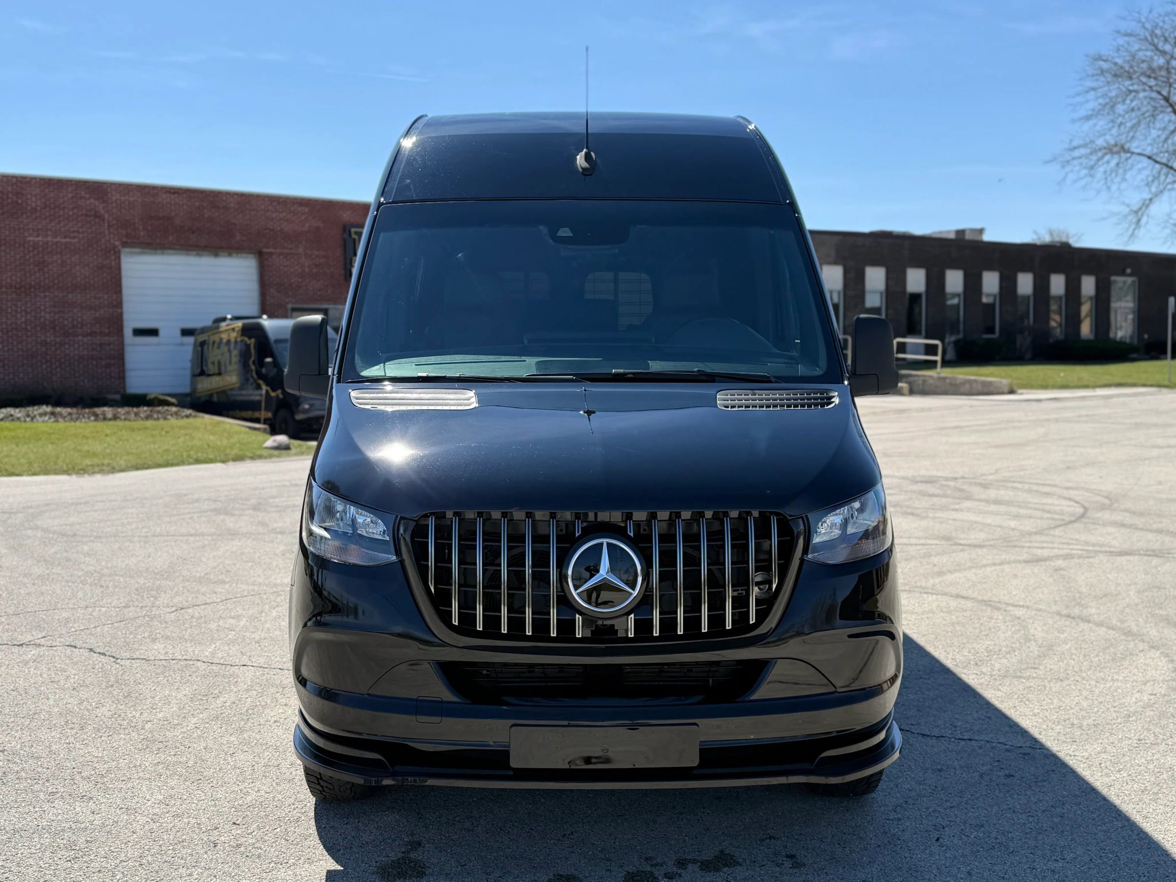 Used 2019 Mercedes-Benz Sprinter 2500 w/ Acoustic Package image 2
