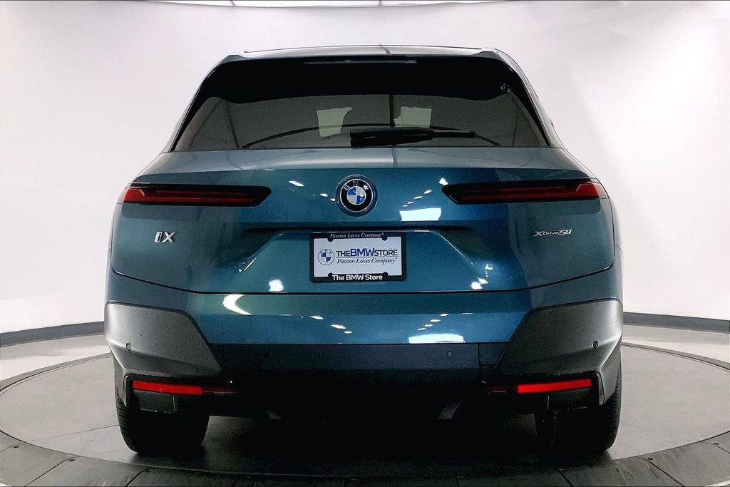 Certified 2024 BMW iX xDrive50 AWD/4WD image 3