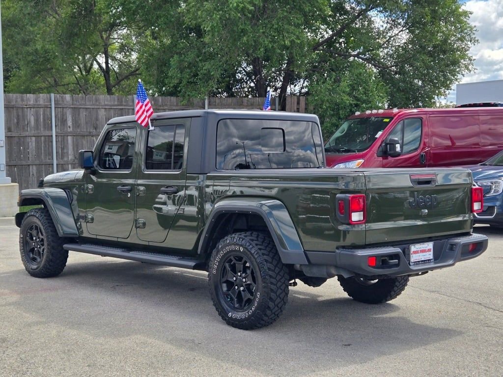 Used 2021 Jeep Gladiator Willys image 12