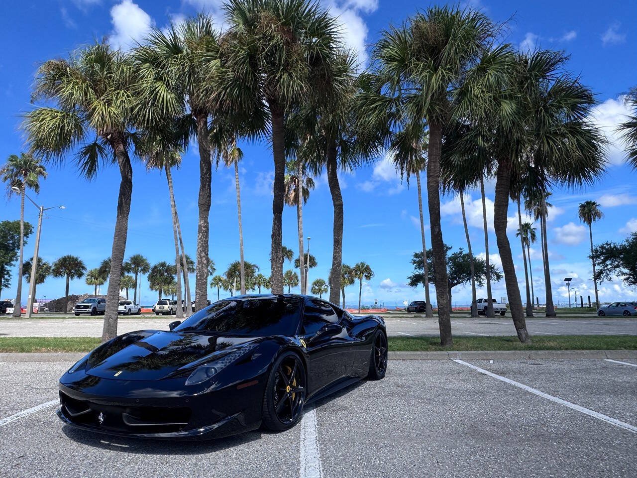 Used 2010 Ferrari 458 Italia Coupe RWD image 4