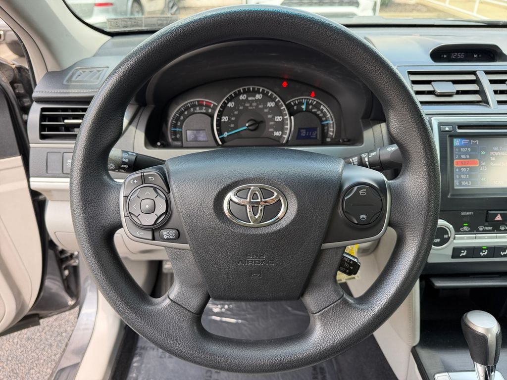 Used 2013 Toyota Camry LE FWD image 15