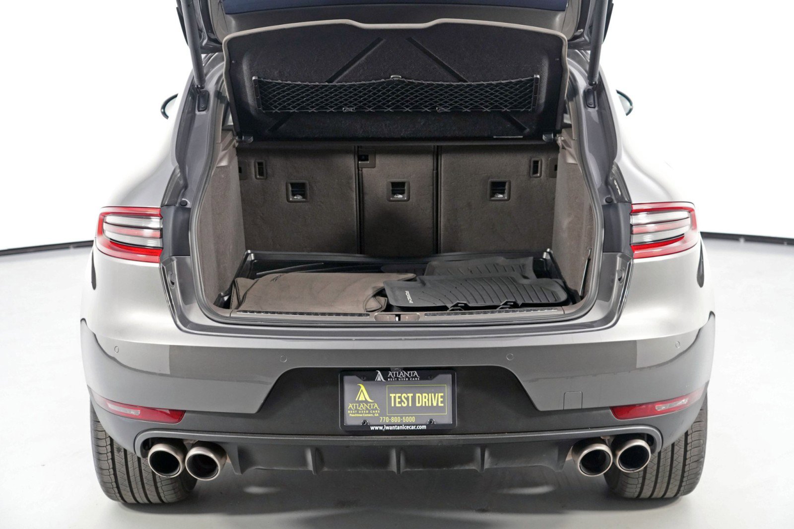 Used 2018 Porsche Macan S image 9