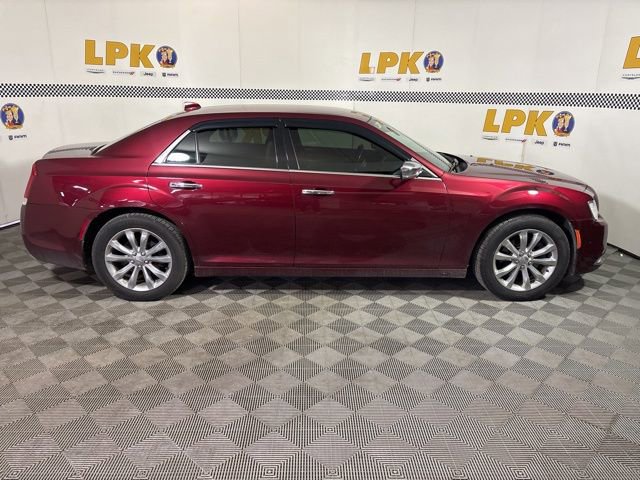 Used 2018 Chrysler 300 Limited w/ Safetytec Plus Group image 5