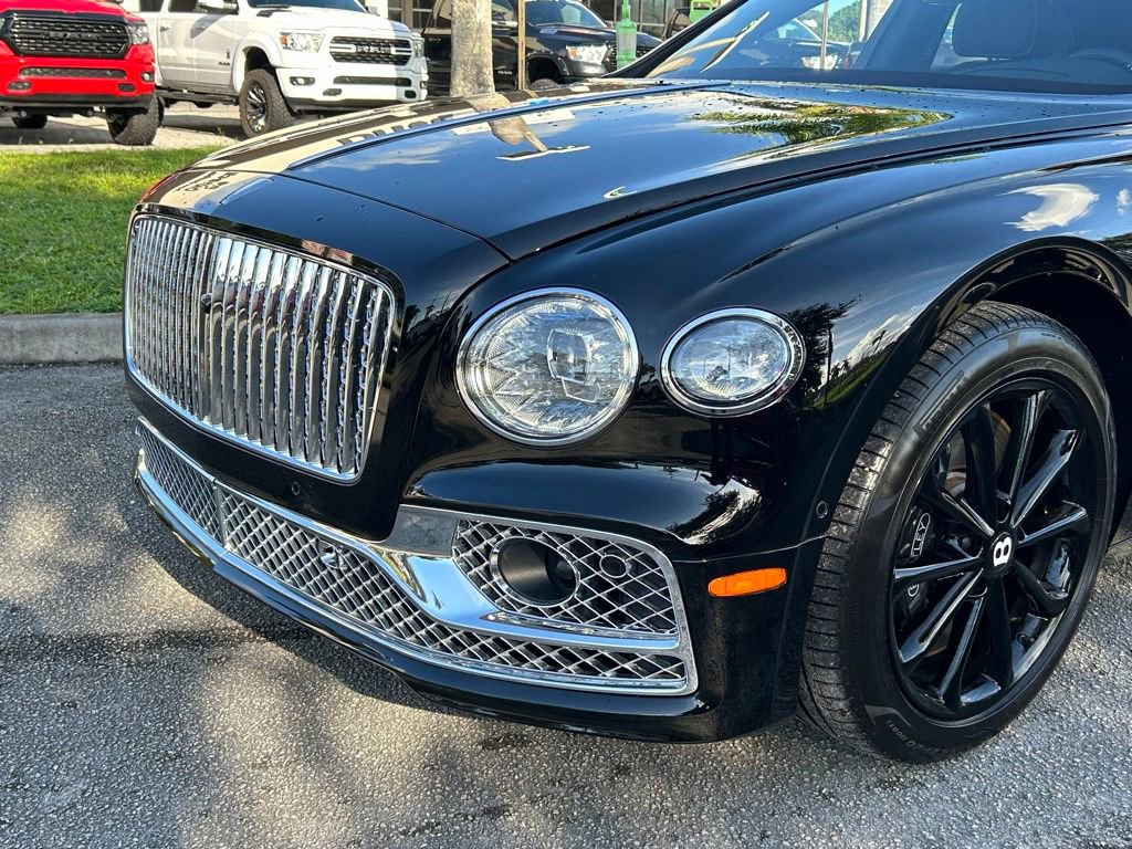 Used 2021 Bentley Flying Spur V8 image 29