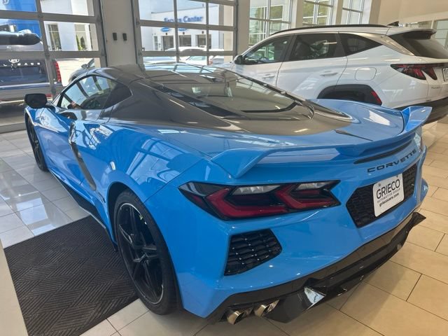 Used 2021 Chevrolet Corvette Stingray Premium Cpe w/ Z51 Performance Package RWD image 4
