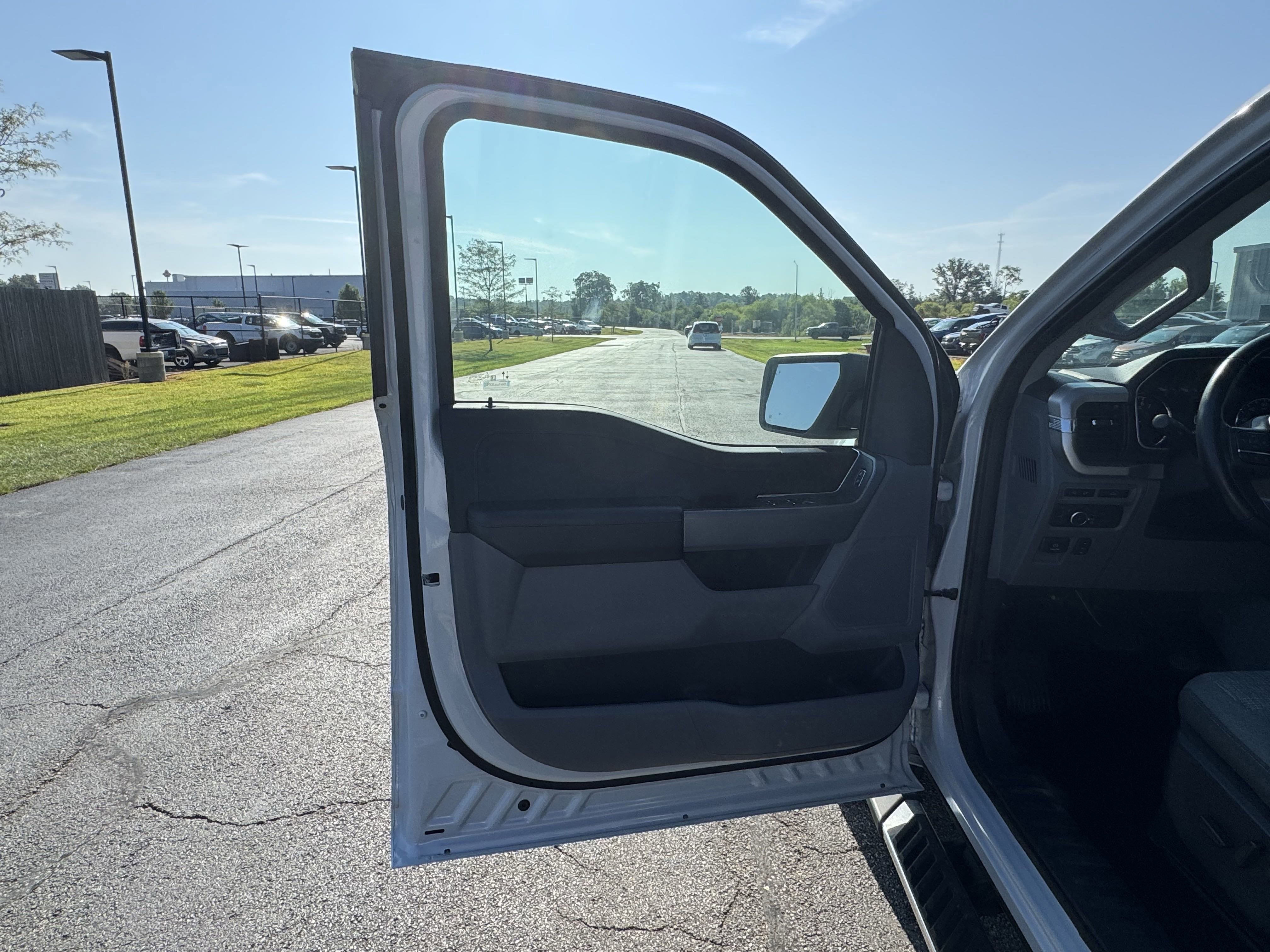 Used 2022 Ford F150 XLT w/ Equipment Group 302A High image 30