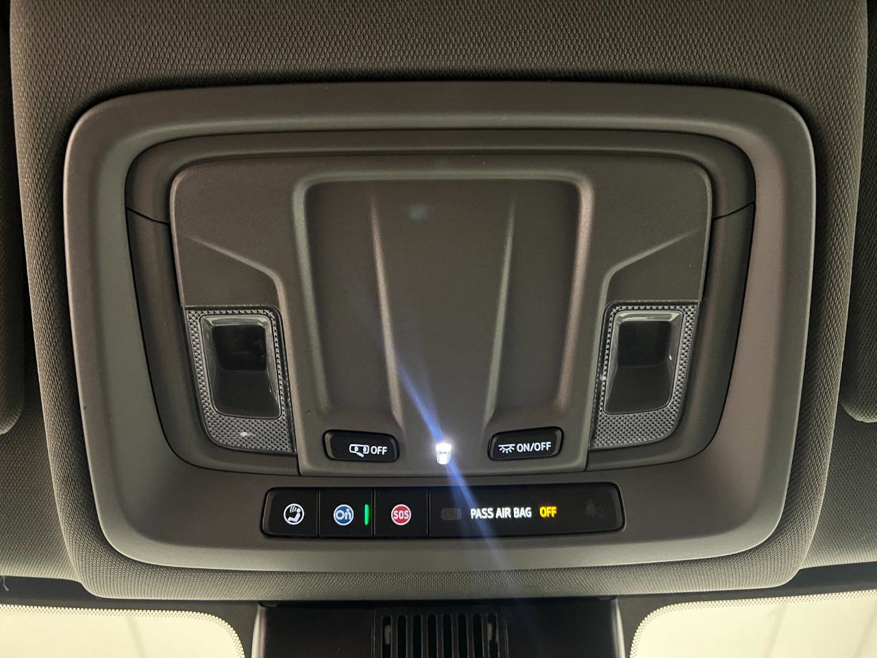 Used 2025 Chevrolet Silverado 1500 LT image 55