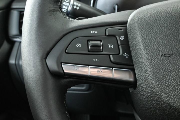 New 2025 Cadillac CT4 Premium Luxury image 11