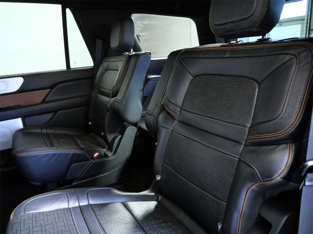 Certified 2024 Lincoln Navigator Black Label image 15