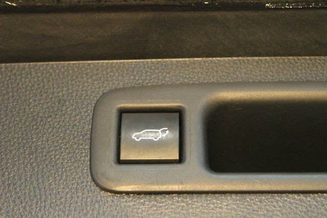 Used 2021 Toyota Highlander Platinum image 18