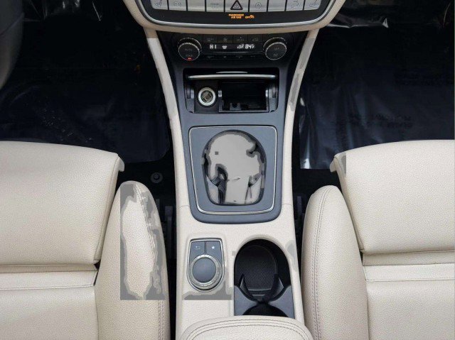 Used 2018 Mercedes-Benz GLA 250 4MATIC image 16