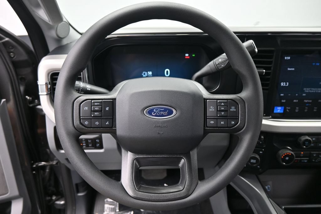New 2026 Ford F250 XLT w/ XLT Premium Package AWD/4WD image 14