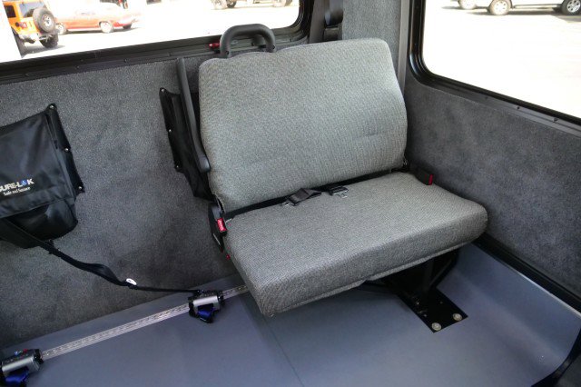 Used 2017 Ford F550 2WD Regular Cab Super Duty image 34