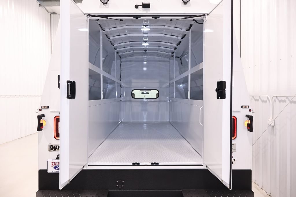 New 2026 Ford F550 4x4 Regular Cab Super Duty image 27