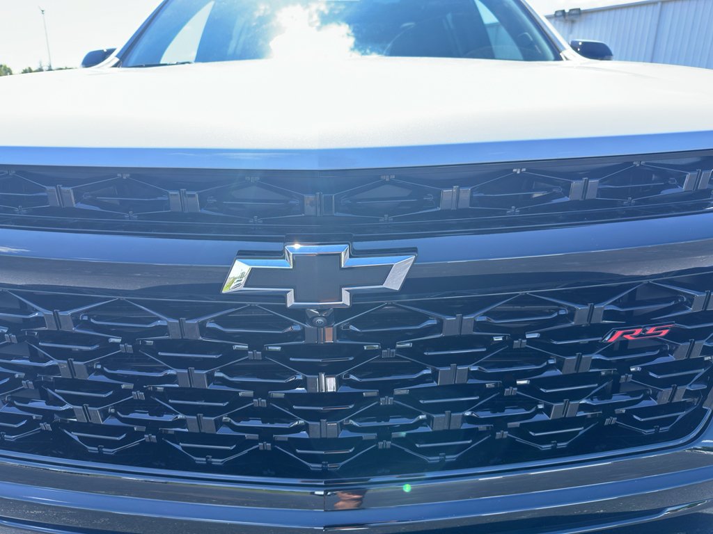 New 2027 Chevrolet Traverse RS w/ LPO, Floor Liner Package AWD/4WD image 34