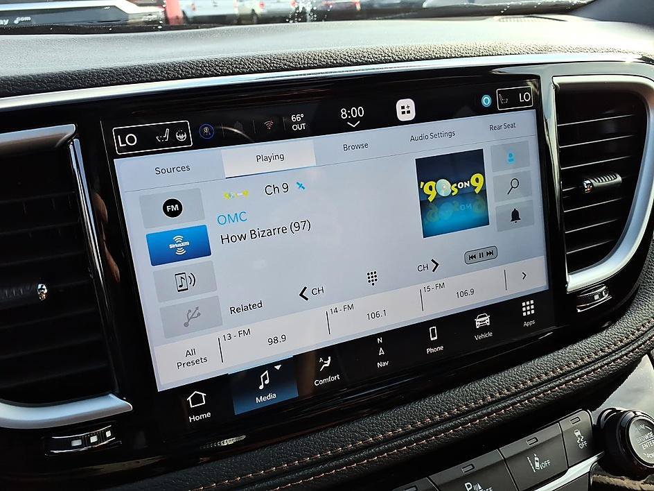 Used 2026 Chrysler Pacifica Pinnacle FWD image 29