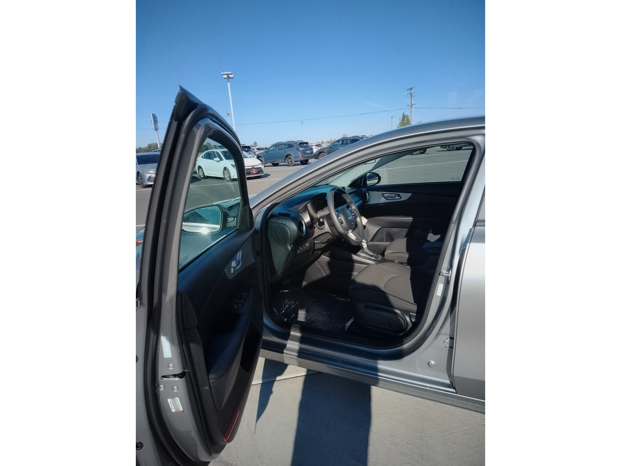 Used 2024 Kia Forte LXS FWD image 9