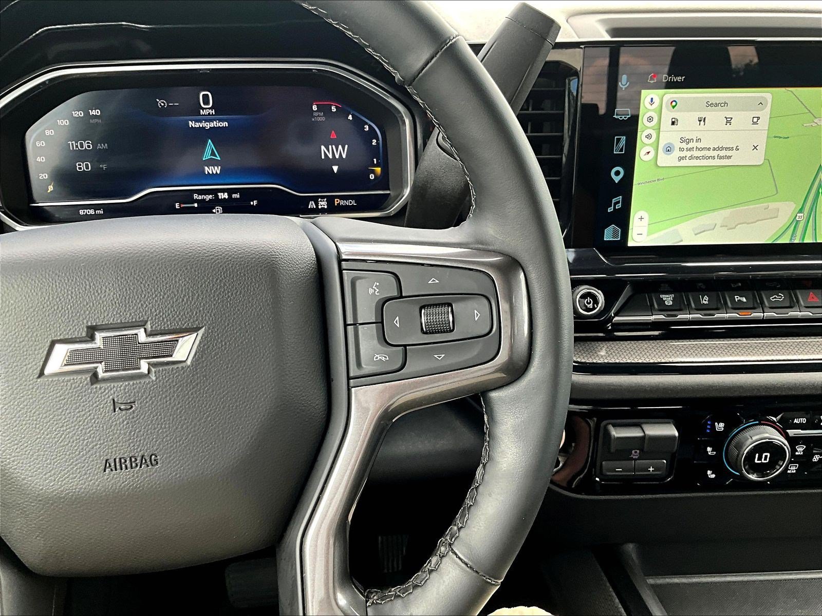 Used 2025 Chevrolet Silverado 2500 ZR2 w/ Technology Package AWD/4WD image 13
