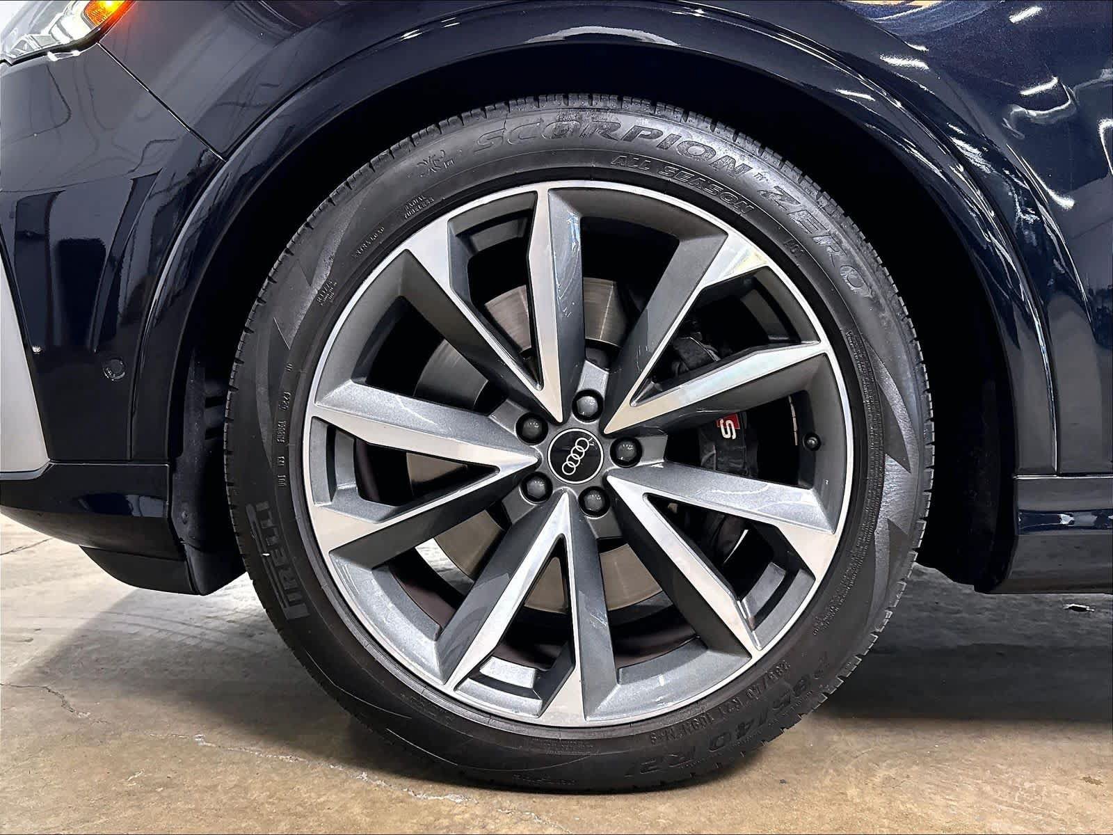Used 2021 Audi SQ7 Premium Plus w/ Executive Package AWD/4WD image 11