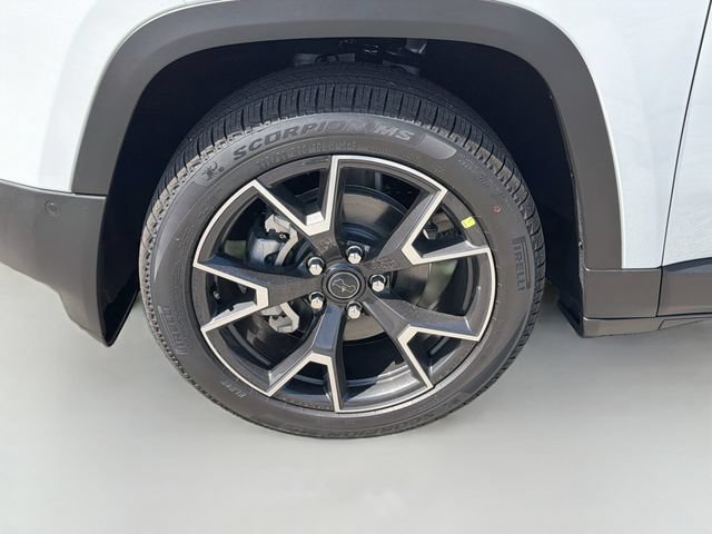 New 2026 Jeep Cherokee Overland w/ Advanced Pro Tech Group AWD/4WD image 34