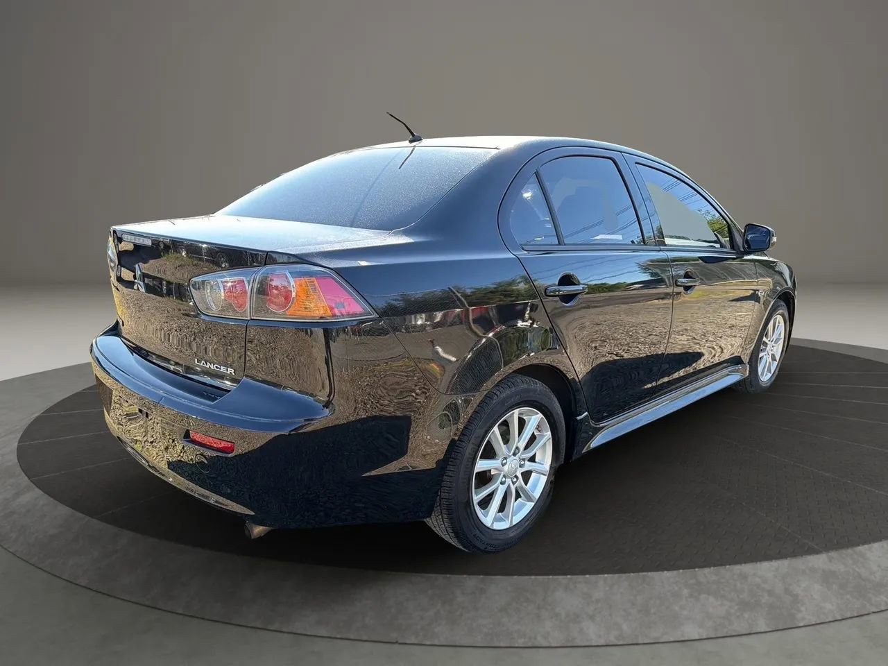 Used 2016 Mitsubishi Lancer ES FWD image 5