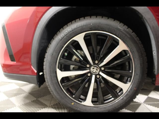 Used 2022 Toyota Highlander XSE FWD image 26