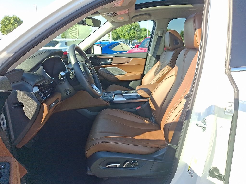 Certified 2024 Acura MDX SH-AWD w/ Technology Package image 14