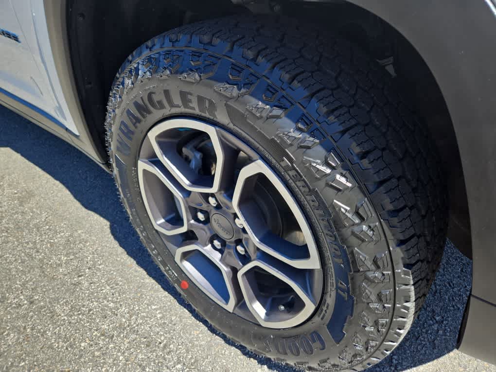 Used 2022 Jeep Grand Cherokee Trailhawk AWD/4WD image 14