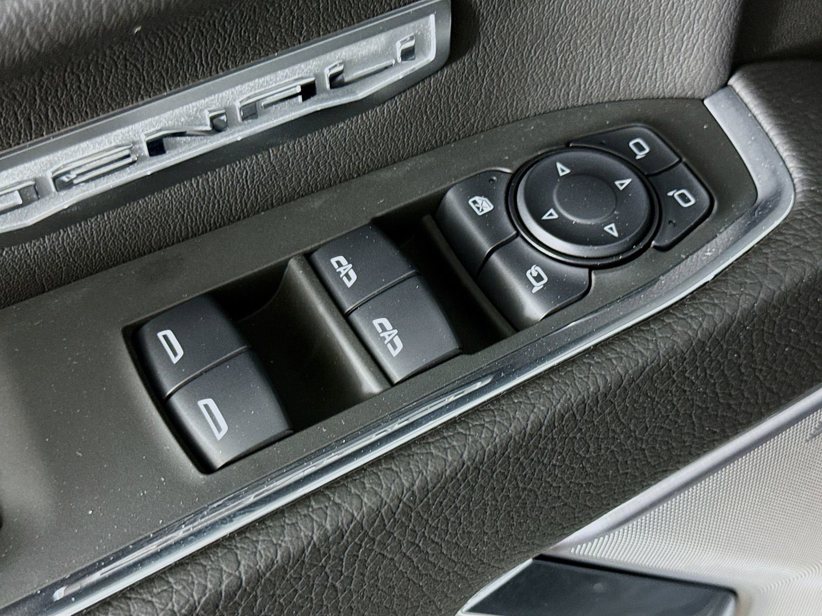 Used 2024 GMC Sierra 1500 Denali w/ Technology Package image 18