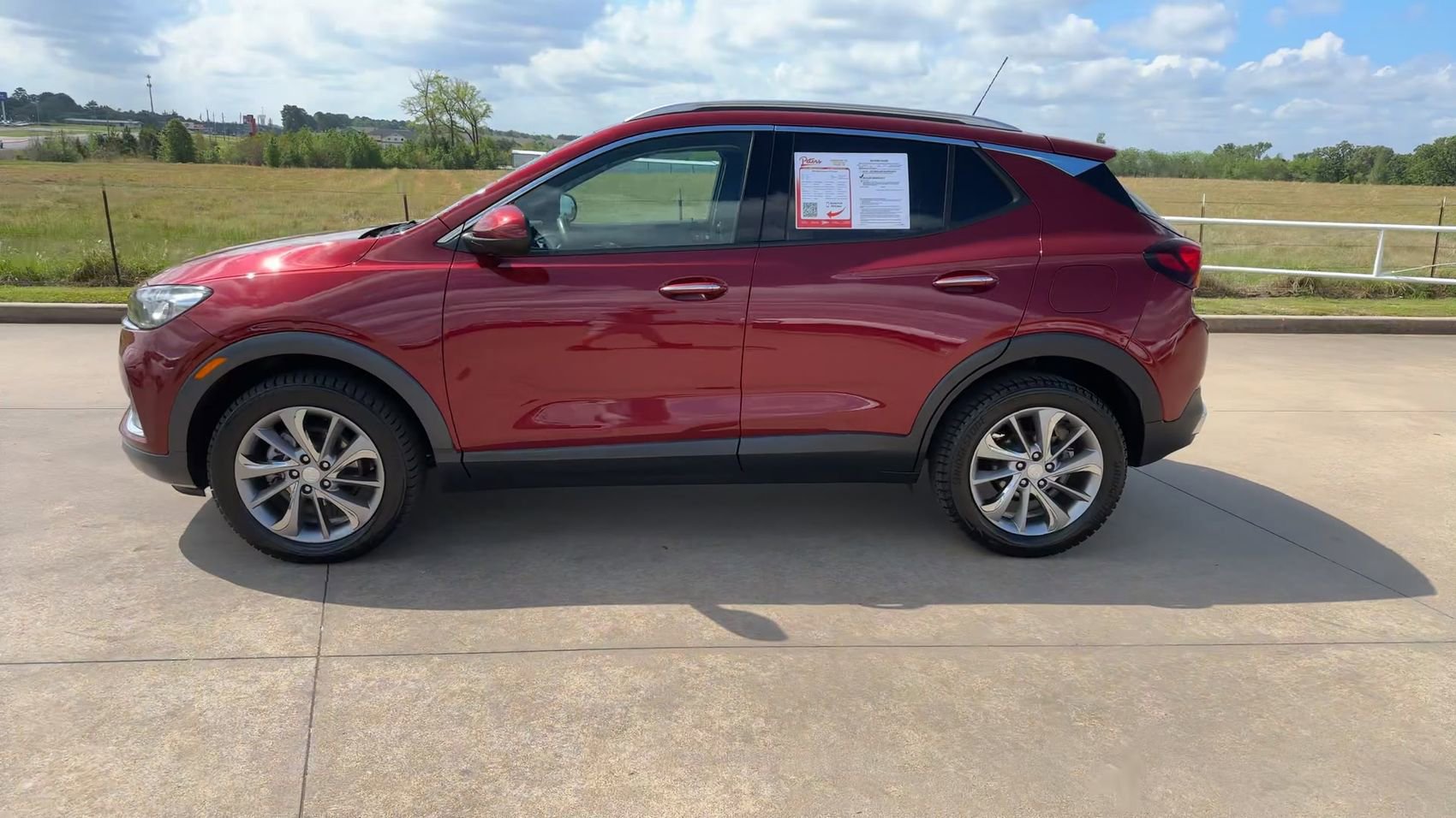 Used 2022 Buick Encore GX Essence w/ Experience Buick Package AWD/4WD image 6