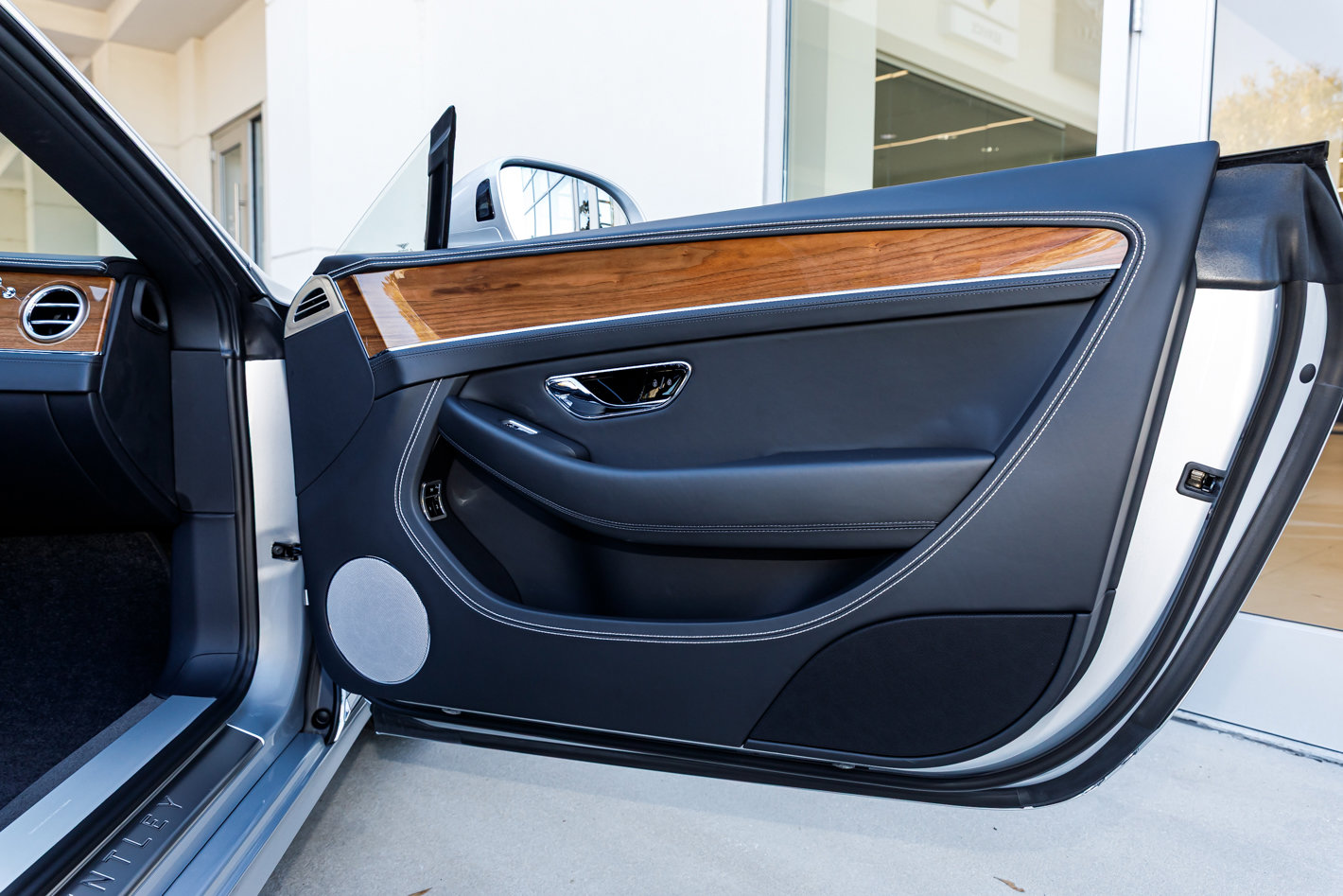 New 2026 Bentley Continental GTC image 39