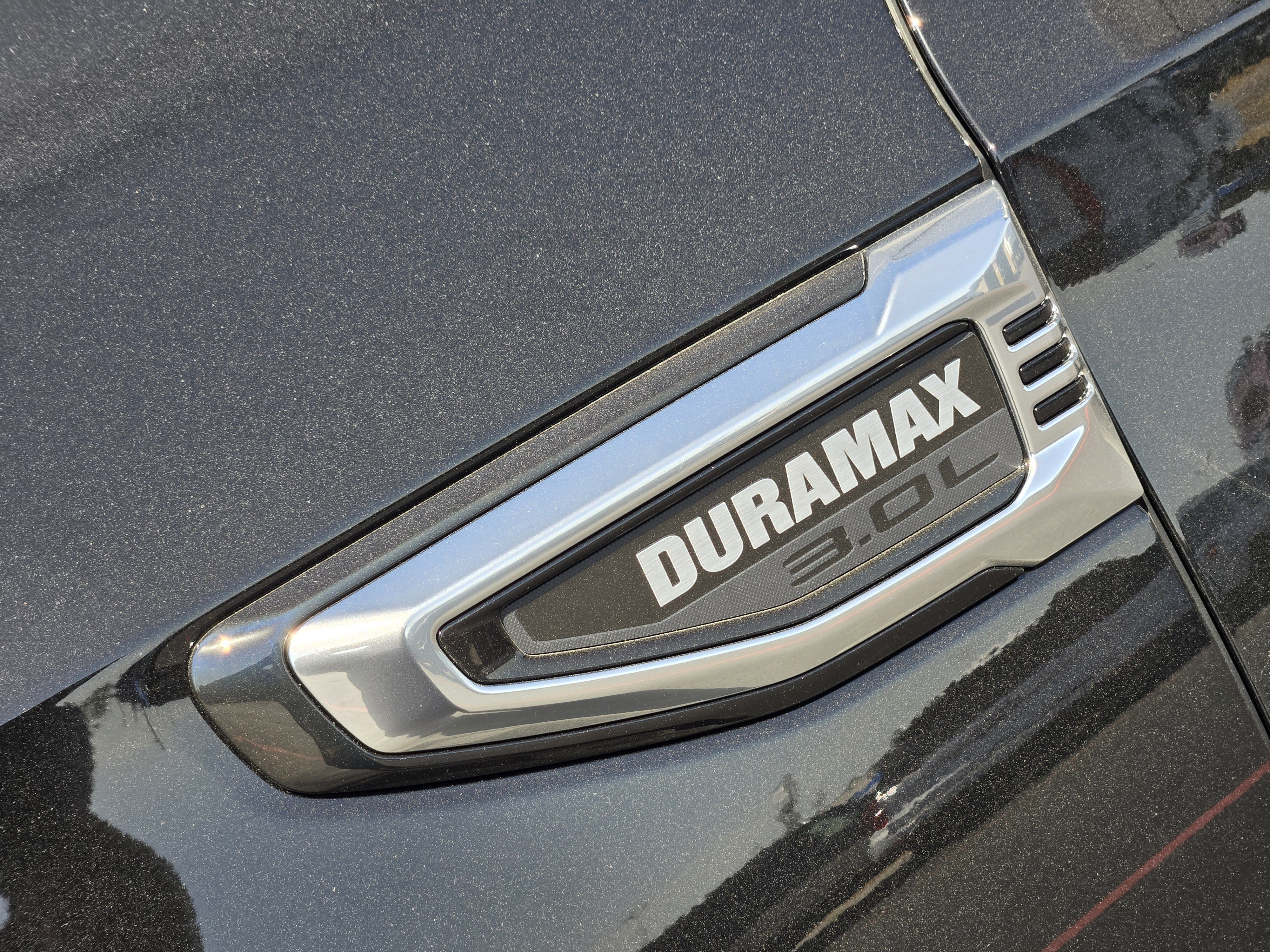 New 2026 GMC Yukon XL Denali w/ Denali Reserve Package AWD/4WD image 9