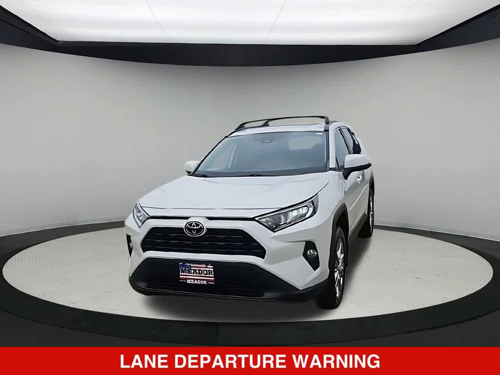 Used 2021 Toyota RAV4 XLE Premium FWD image 3