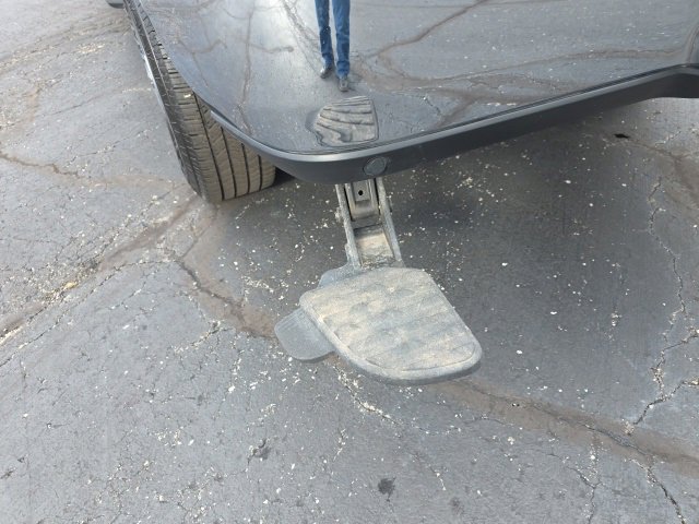 Used 2024 RAM 2500 Big Horn w/ Safety Group image 8