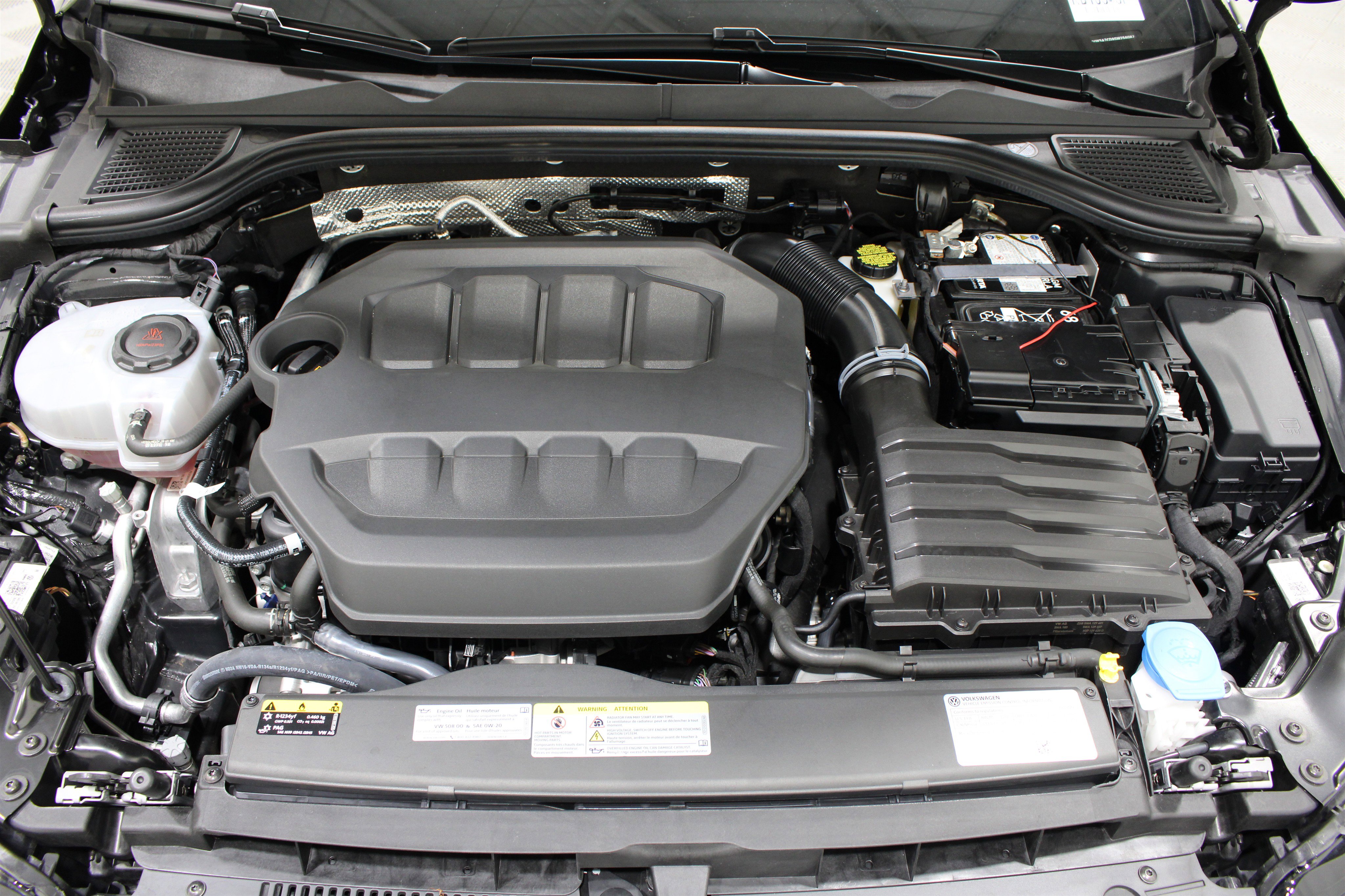 Used 2025 Volkswagen GTI SE image 41