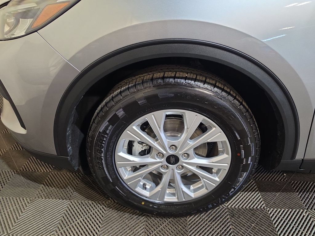 Used 2024 Ford Escape Active FWD image 18