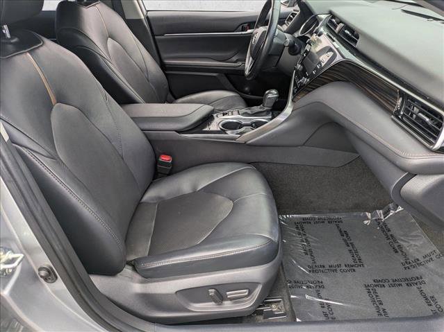 Used 2020 Toyota Camry XLE image 19