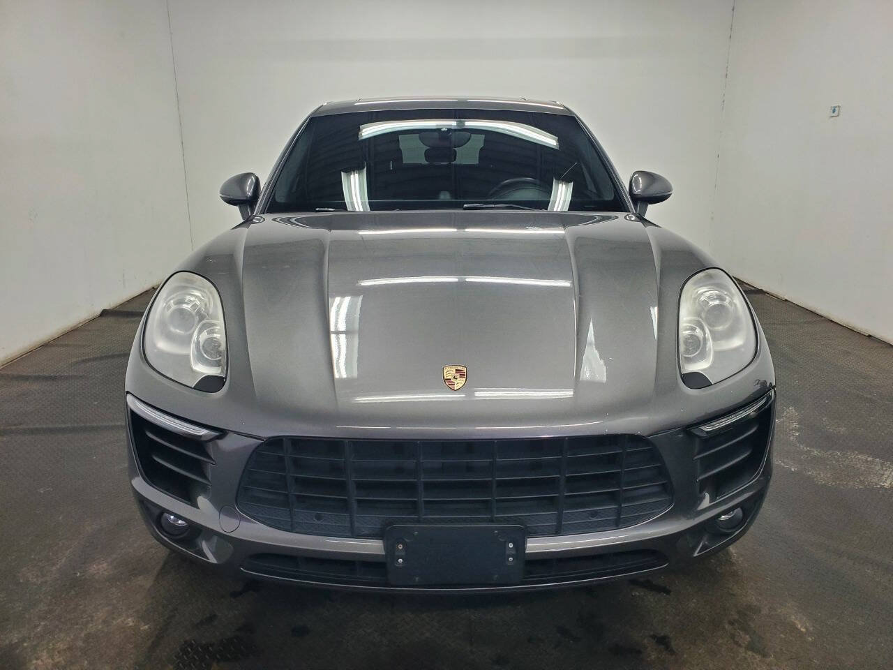 Used 2016 Porsche Macan S w/ Infotainment Package AWD/4WD image 2