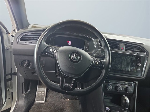 Used 2019 Volkswagen Tiguan SEL Premium R-Line image 11