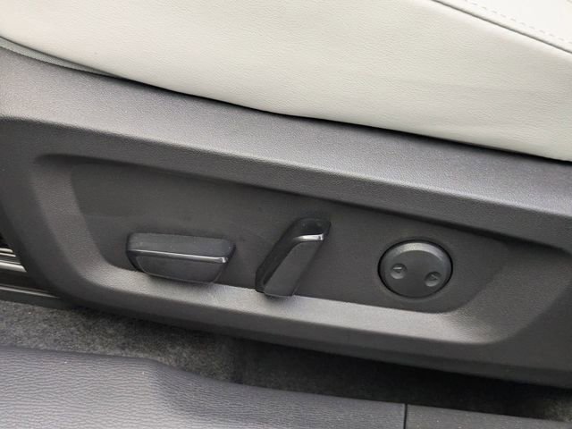 New 2026 Mitsubishi Outlander SE image 22