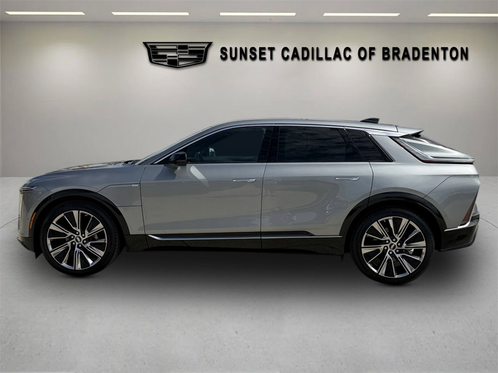 Certified 2026 Cadillac Lyriq Signature Luxury w/ Nappa Leather Package AWD/4WD image 6